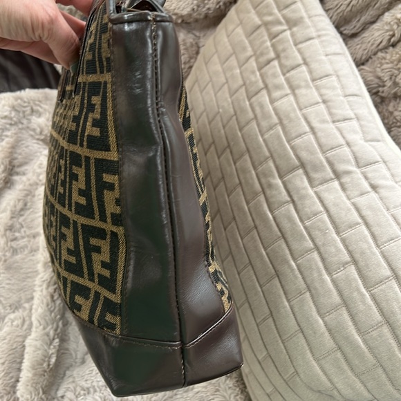 FENDI Vintage Zucca print TOTE in great condition - Picture 9 of 17